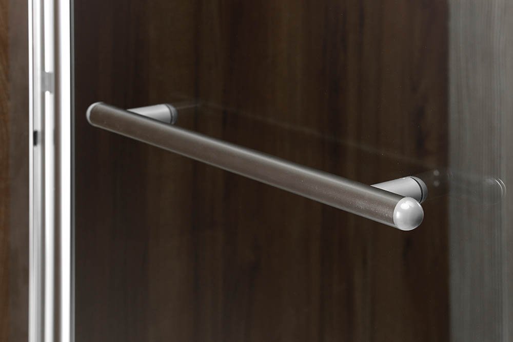 Polysan RIONI vanová zástěna s pneumatickým zdvihem, š. 710mm, stříbrná, čiré sklo, detail madla zástěny