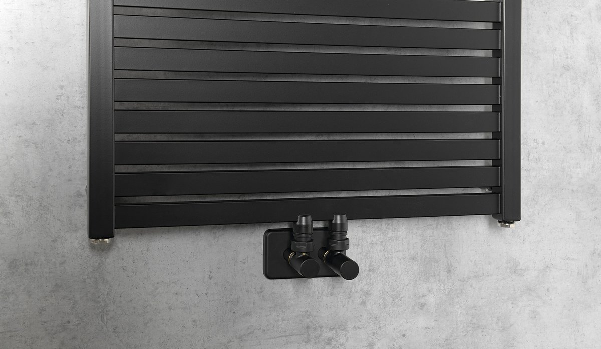 Aqualine TONDI otopné těleso rovné 600x1330 mm, středové připojení, černá mat, detail připojení ventilů