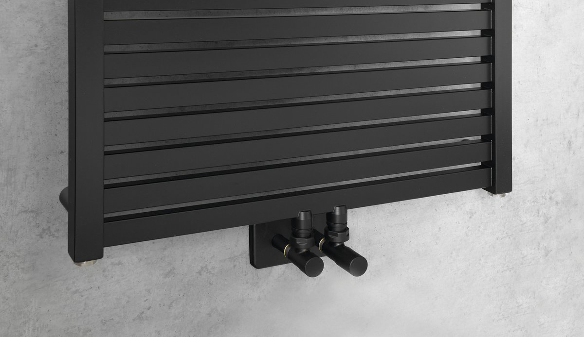 Aqualine TONDI otopné těleso rovné 600x1690 mm, středové připojení, černá mat, detail připojení ventilů