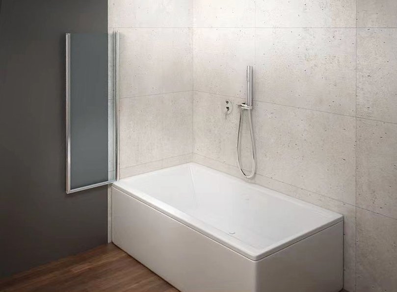 Aqualine WILA vanová zástěna 900x1400mm skládací, chrom, čiré sklo, u vany v koupelně 2
