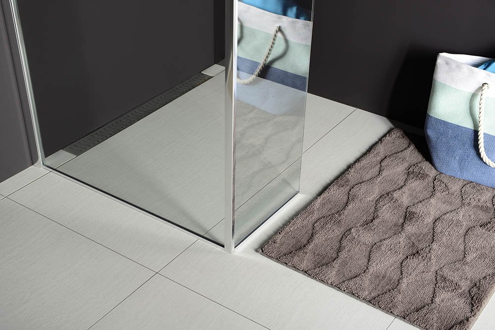 Polysan MODULAR SHOWER stěna k instalaci na zeď, pro připojení pevného panelu, 900 mm, pohled na roh zástěny