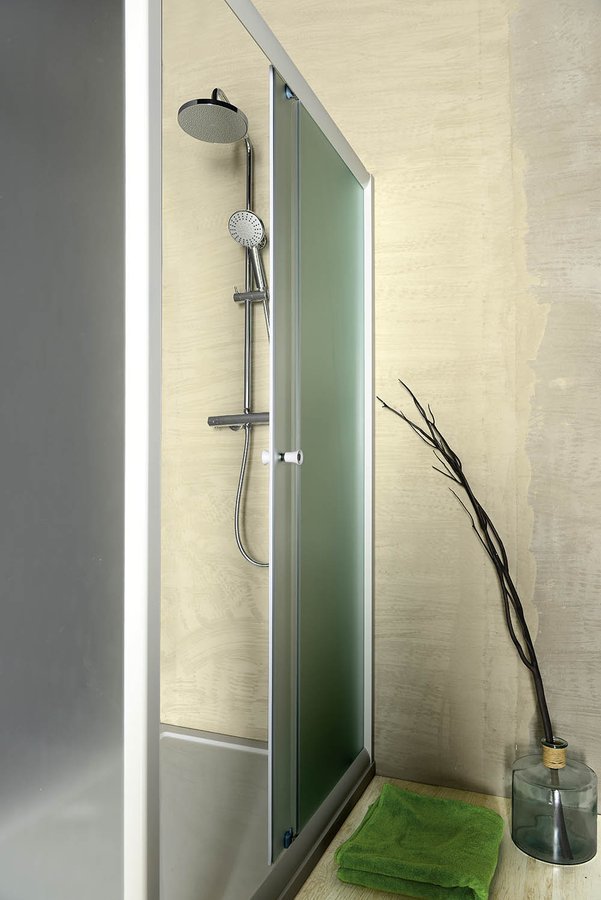 Aqualine AMADEO posuvné sprchové dveře 1200 mm, sklo Brick, v koupelně 2