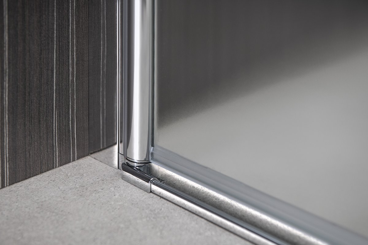 Aqualine PILOT otočné sprchové dveře dvojkřídlé 800mm, detail spodního profilu