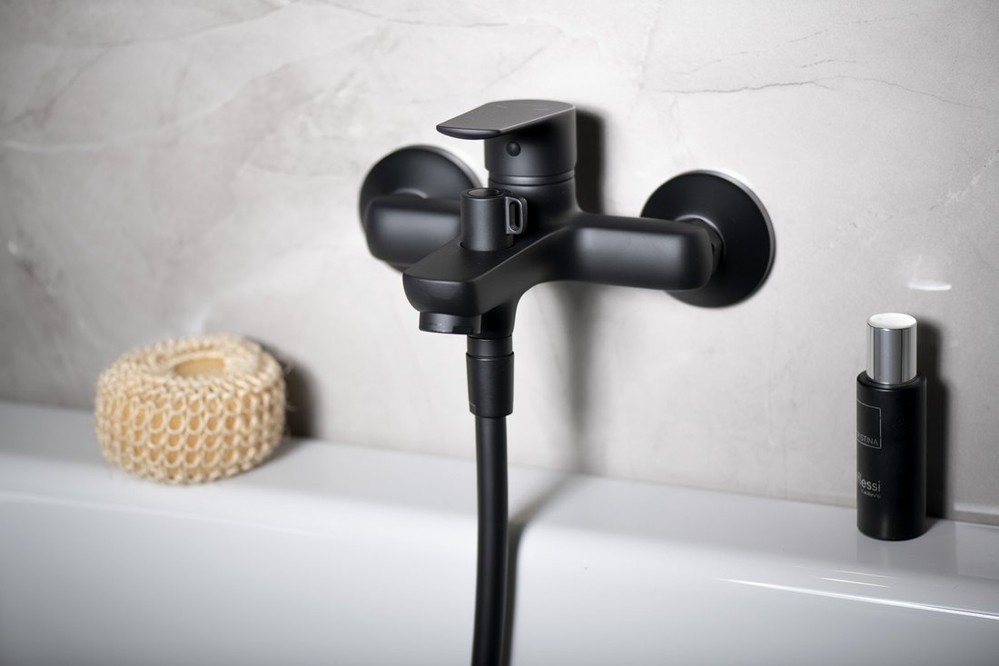 Aqualine LOTTA nástěnná vanová baterie, černá mat, na vaně