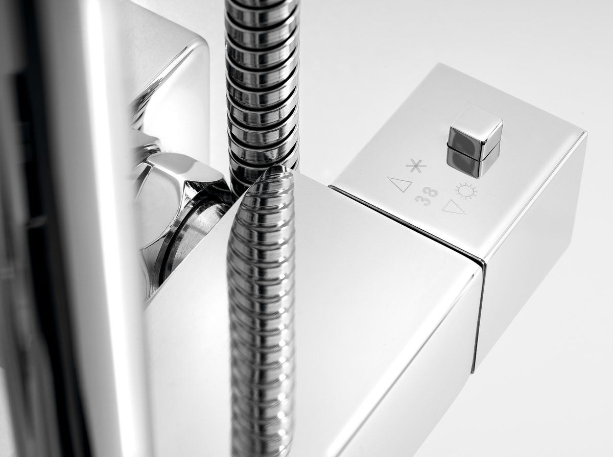 Aqualine TALIA sprchový sloup s termostatickou baterií, chrom, detail baterie a hadice