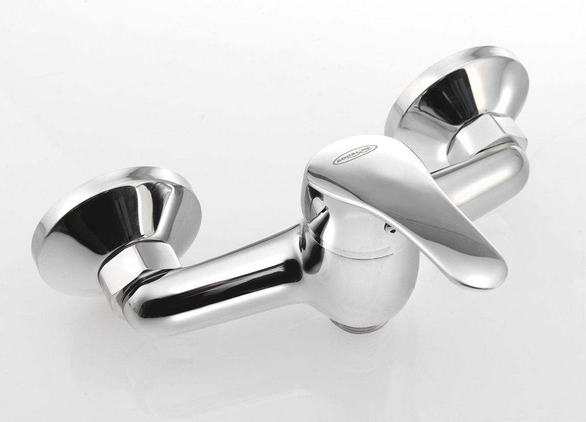 Aqualine AQUALINE 35 nástěnná dřezová baterie 3/4", bez ramínka, chrom, pohled zboku shora