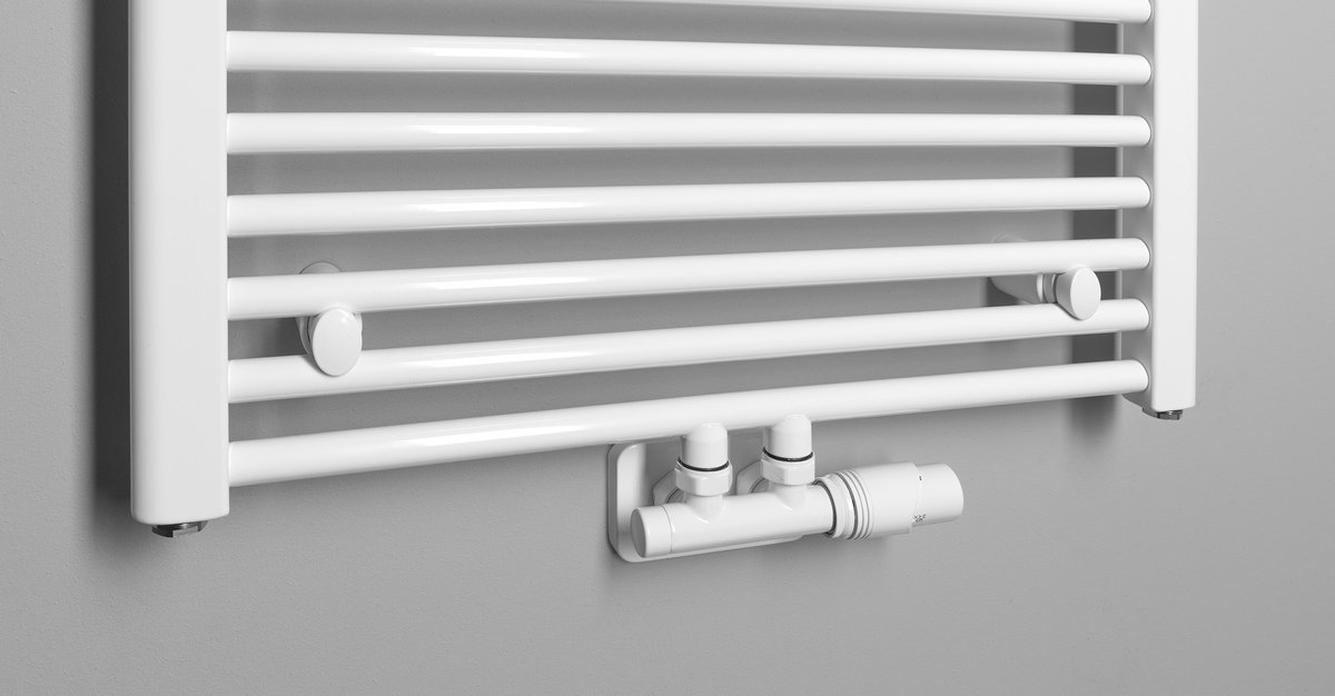 Aqualine DIRECT otopné těleso se středovým připojením, 600x1680mm, 1013 W, bílá, detail připojení