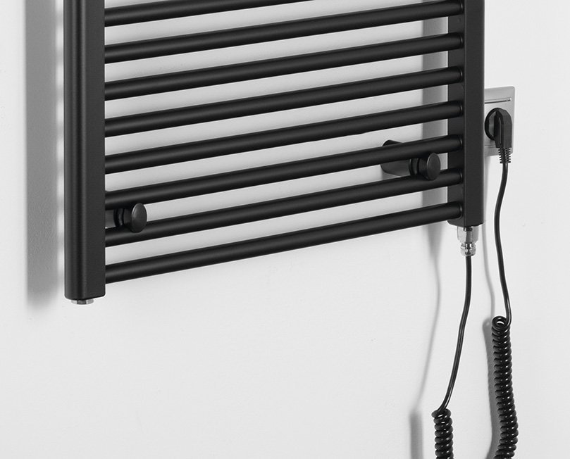 Aqualine DIRECT-E elektrické otopné těleso rovné 600x1320 mm, 600 W, černá, detail topné tyče s kabelem