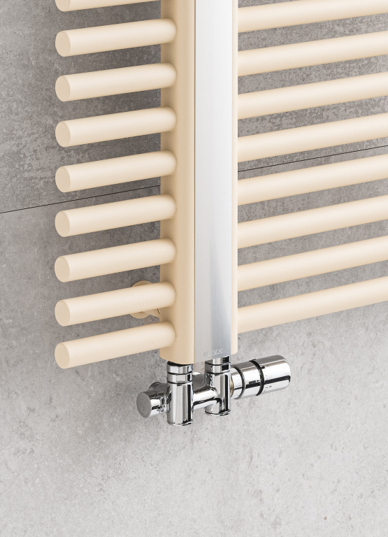PMH připojovací sada Twin-Combi ventil, ukázka montáže na radiátoru, záběr 3