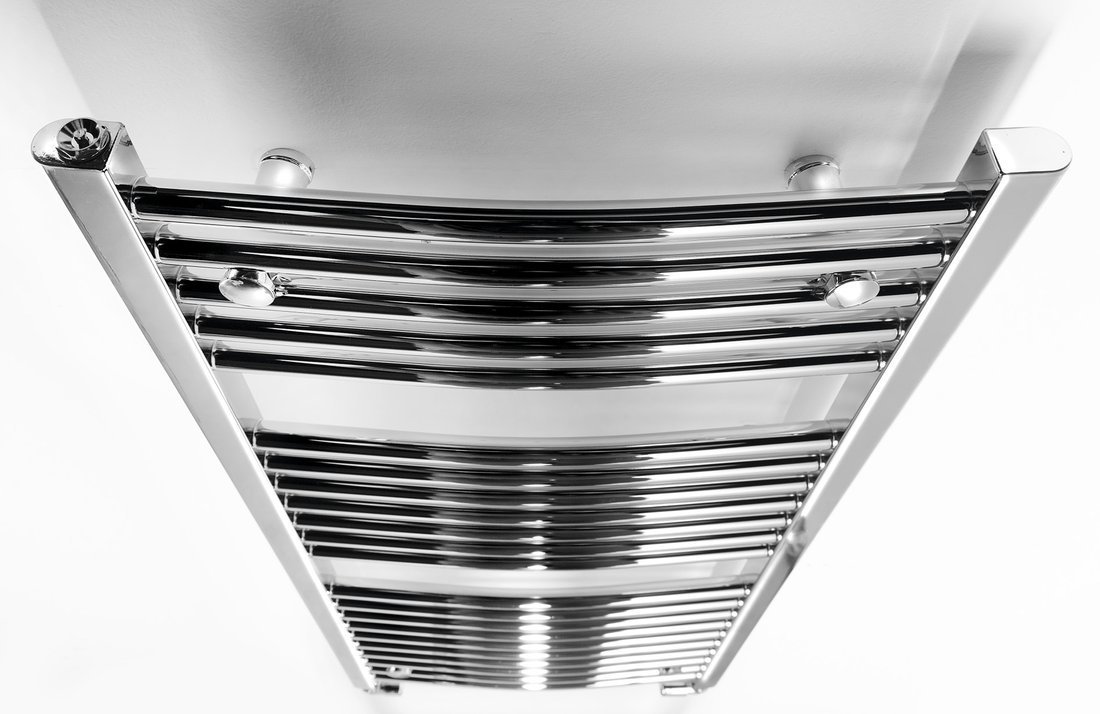 Aqualine ALYA otopné těleso oblé 500x1110mm, chrom, pohled zešikma
