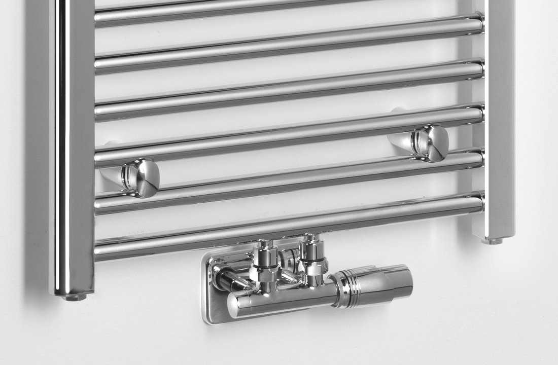 Aqualine ALYA otopné těleso rovné 500x1600mm, středové připojení, chrom, detail připojení