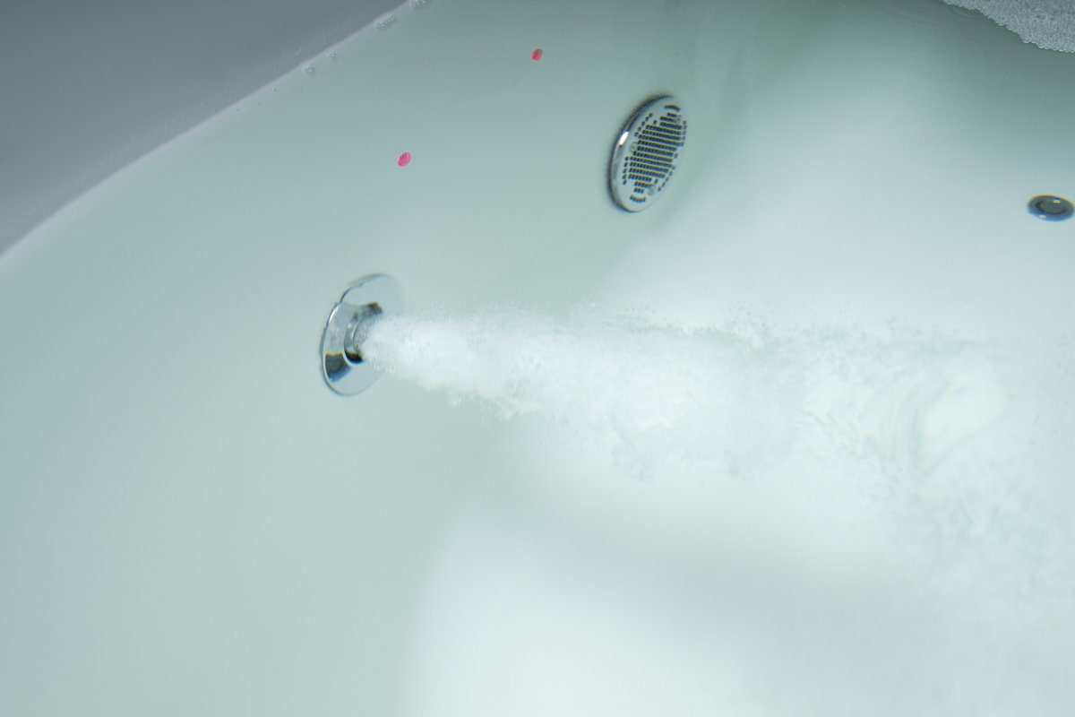 Polysan PROJEKTA L hydromasážní vana, 160x80x44cm, Attraction Hydro-Air, chrom, detail masážní trysky