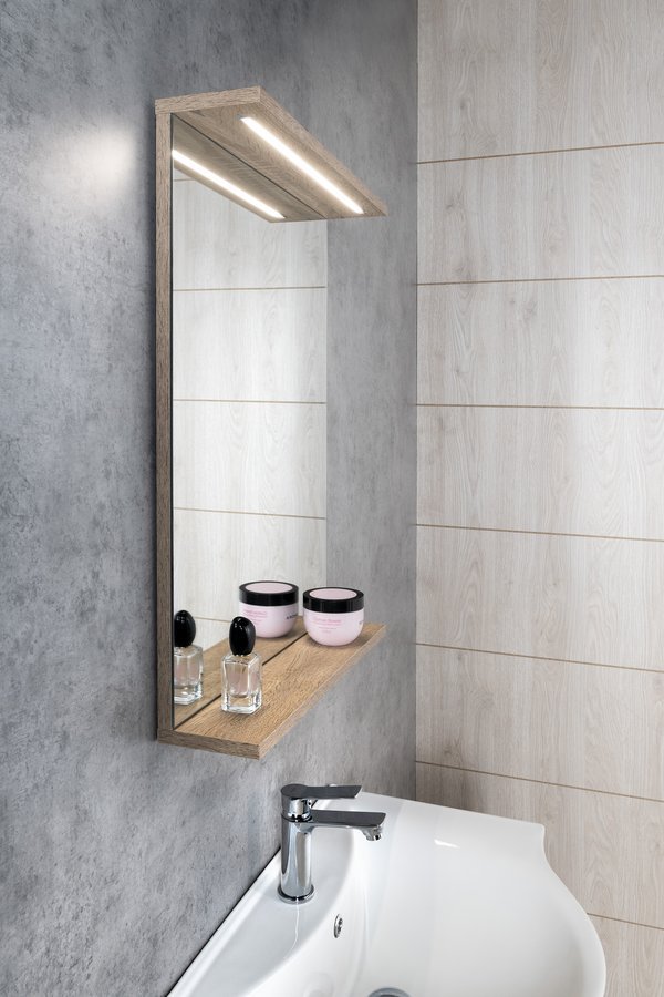 Aqualine KORIN STRIP zrcadlo s LED osvětlením 50x70x12cm, dub platin, nad umyvadlem