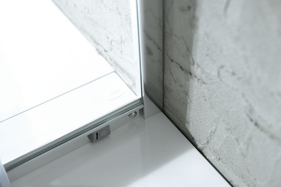 Aqualine AGGA čtvercová sprchová zástěna 700x700mm, čiré sklo, detail spodní lišty dveří