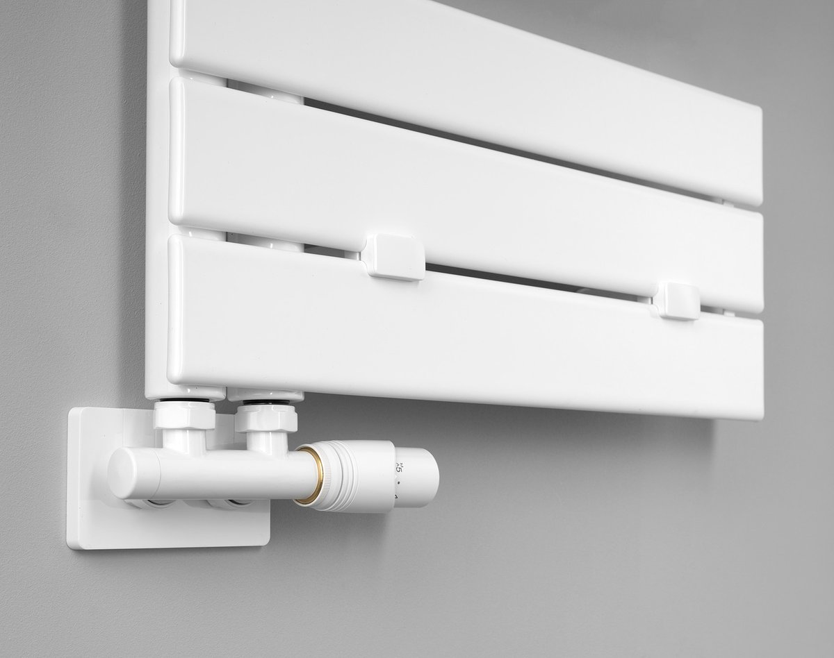 Aqualine MYTHOS otopné těleso 500x1430mm, bílá, detail připojovacího ventilu