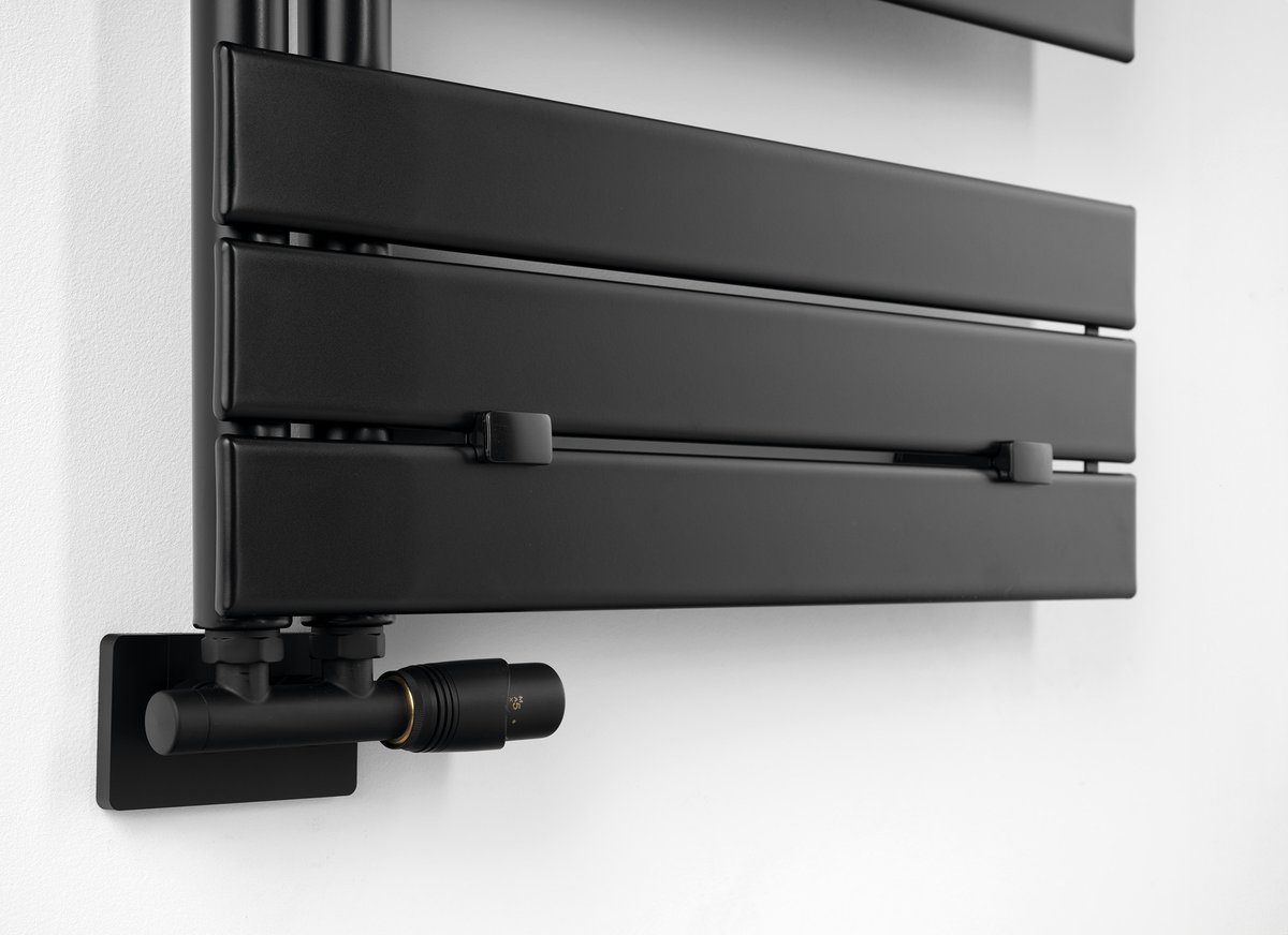 Aqualine MYTHOS otopné těleso 500x1430mm, černá mat, detail připojovacího ventilu