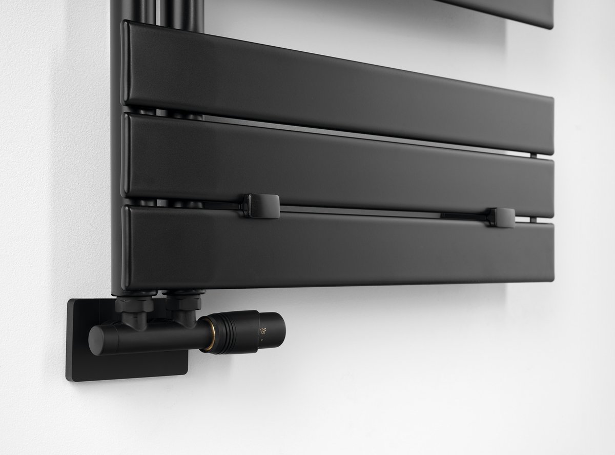 Aqualine MYTHOS otopné těleso 500x1730mm, černá mat, ventil na černém radiátoru