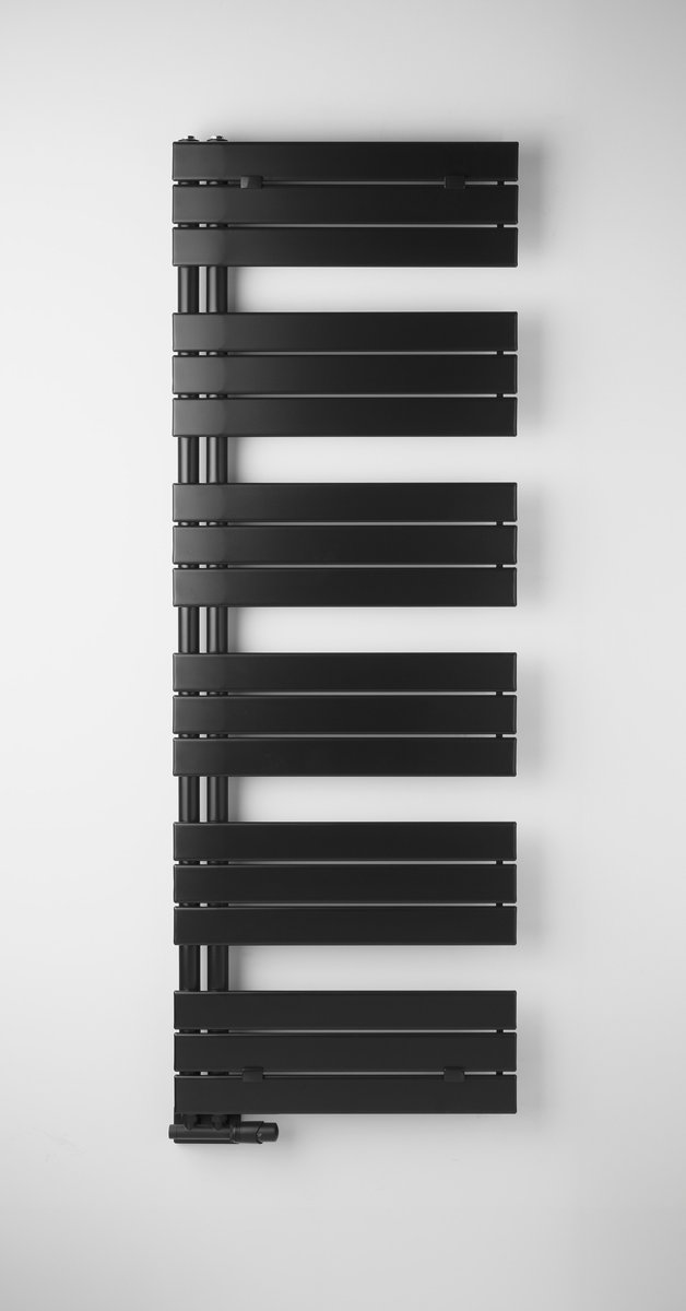 Aqualine MYTHOS otopné těleso 500x1730mm, černá mat, na šedé stěně