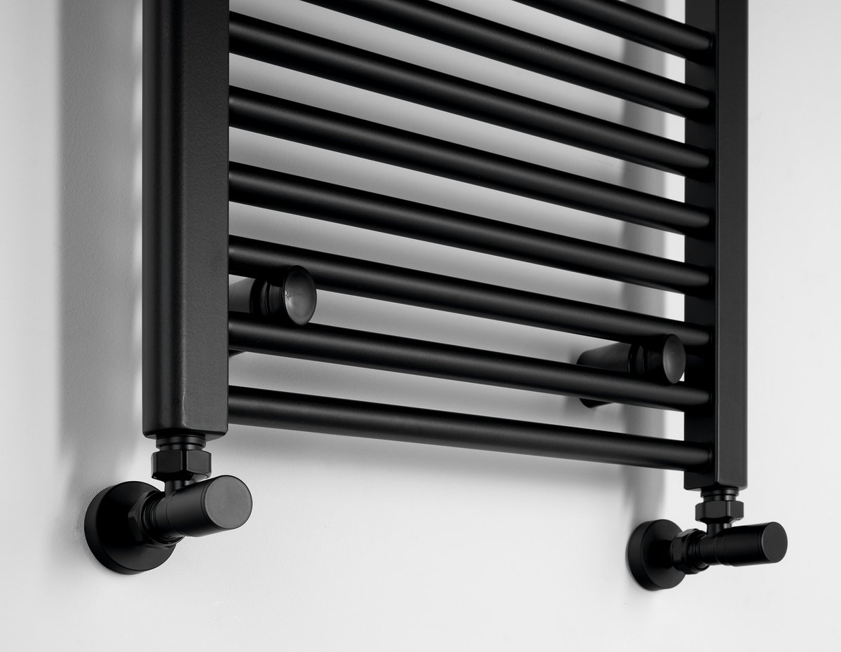 Aqualine DIRECT otopné těleso s bočním připojením 450x960mm, černá mat, detail připojení ventilů