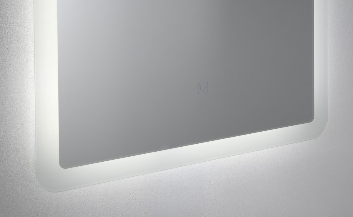 Aqualine FAGO zrcadlo s LED osvětlením 50x70cm, dotykový senzor, stmívatelné, detail podsvícené hrany