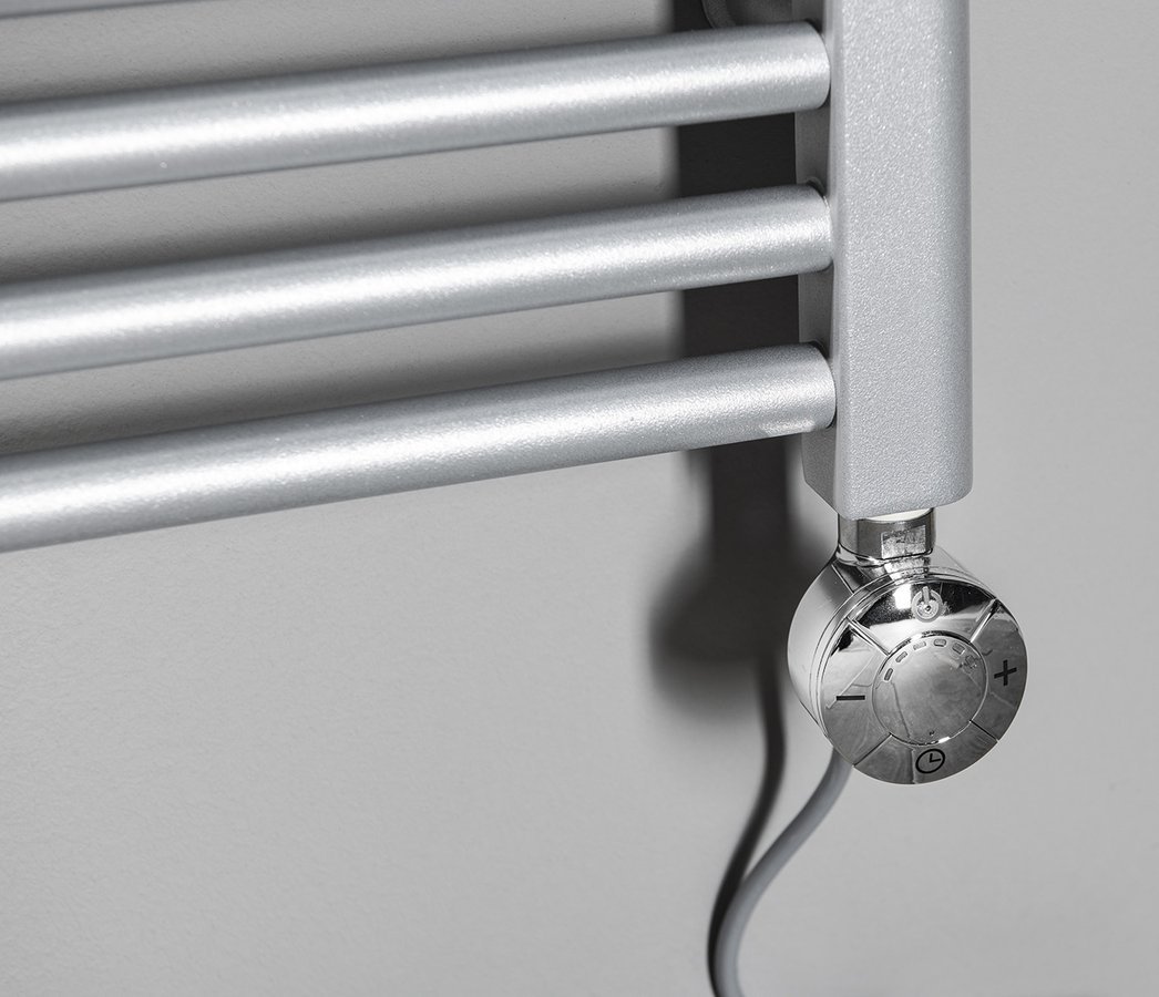 Aqualine Topná tyč s termostatem, rovný kabel, 500 W, chrom, detail na radiátoru