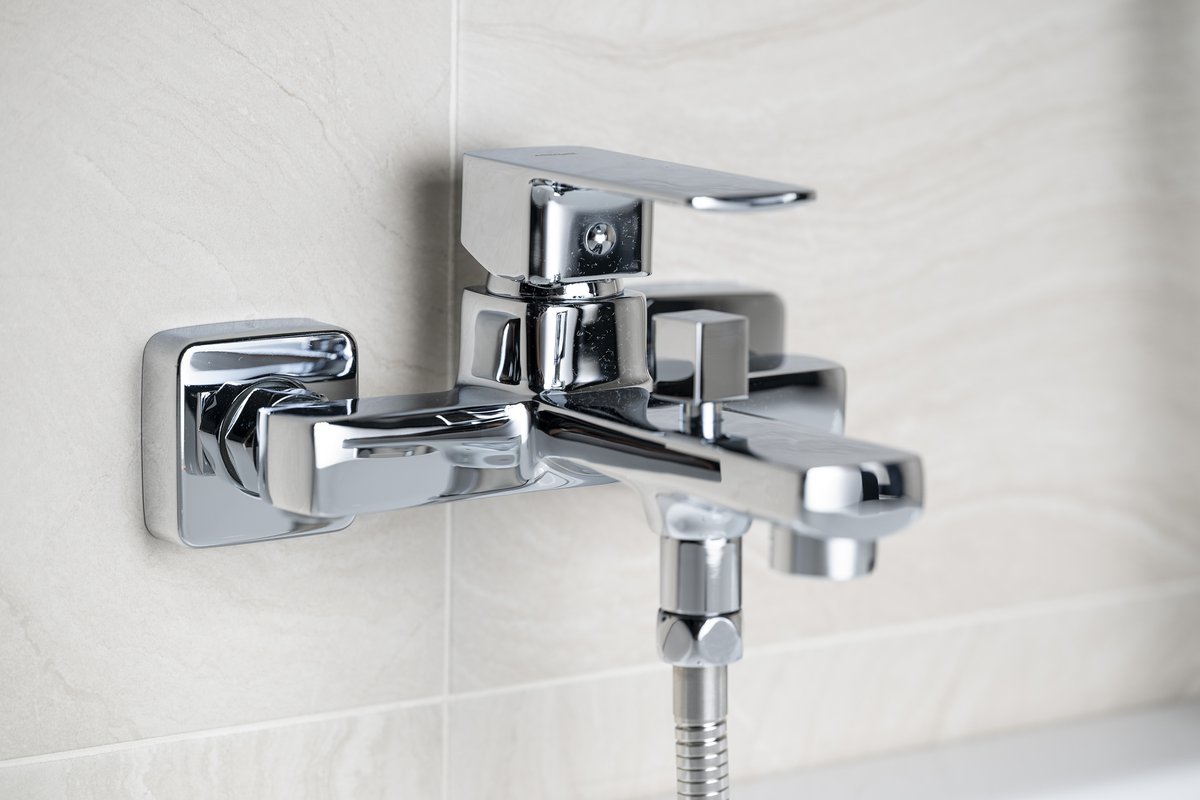 Aqualine FACTOR nástěnná vanová baterie, chrom, na stěně u vany 2